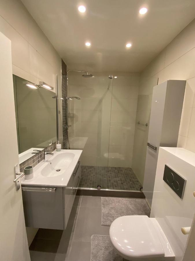 Appartement 2 Pieces De 44M² En Centre Ville Magny-les-Hameaux Exterior foto